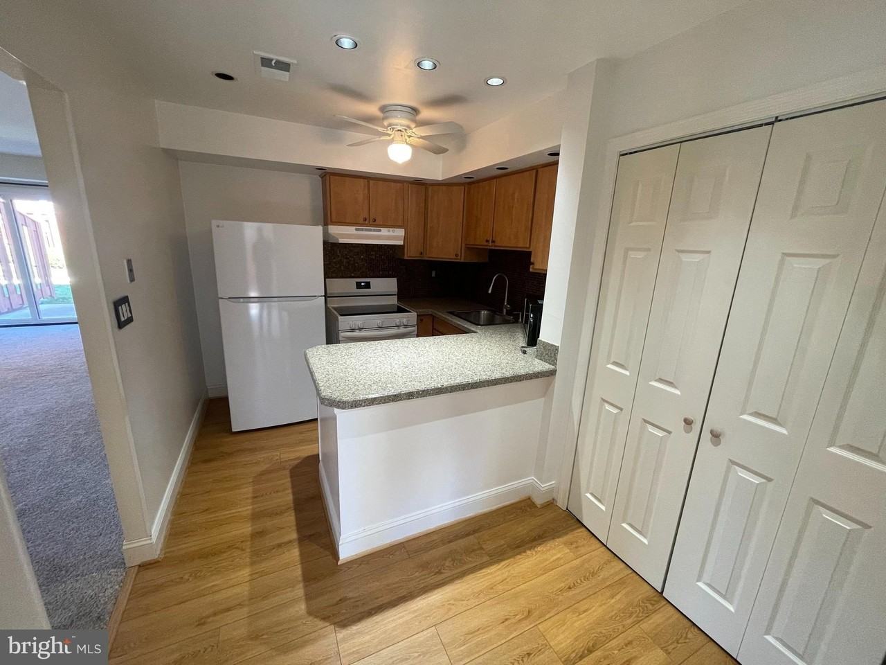 301 Worthington Dr Unit 301 - Photo 7 of 50