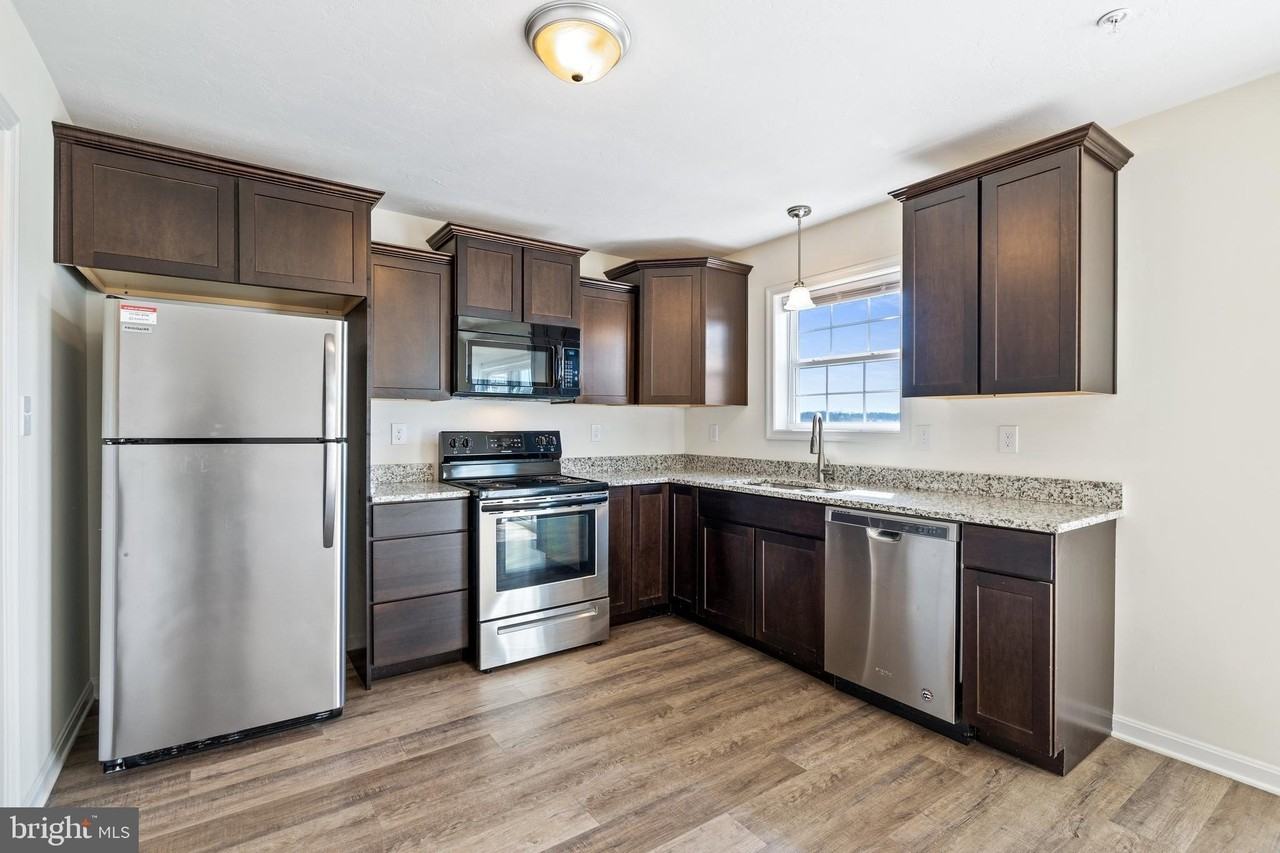 59 Justify Dr - Photo 4 of 20