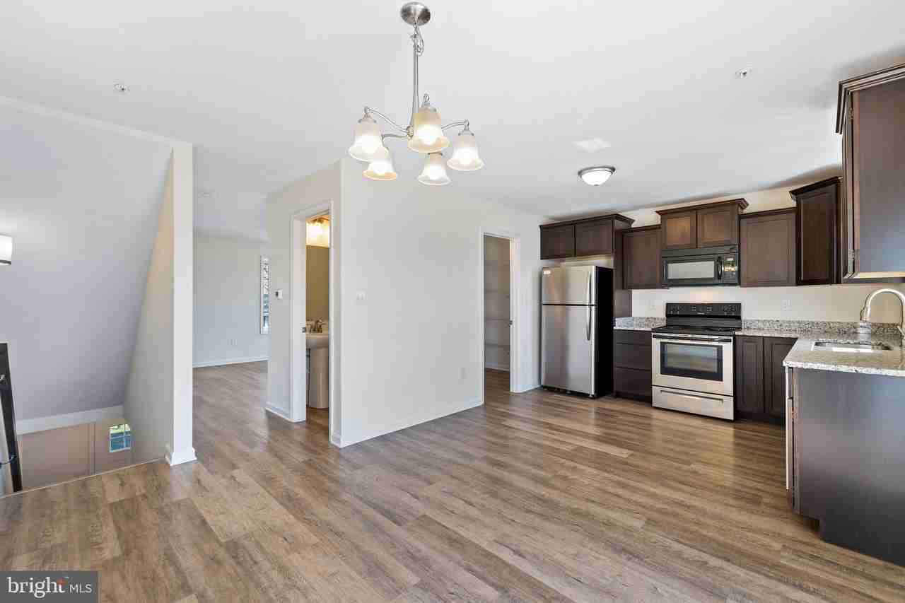 16 Secretariat Dr - Photo 5 of 20