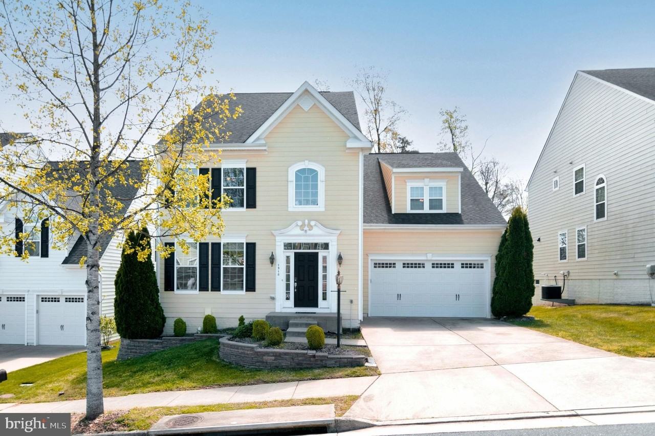 1310 Idlewild Blvd - Photo 2 of 50