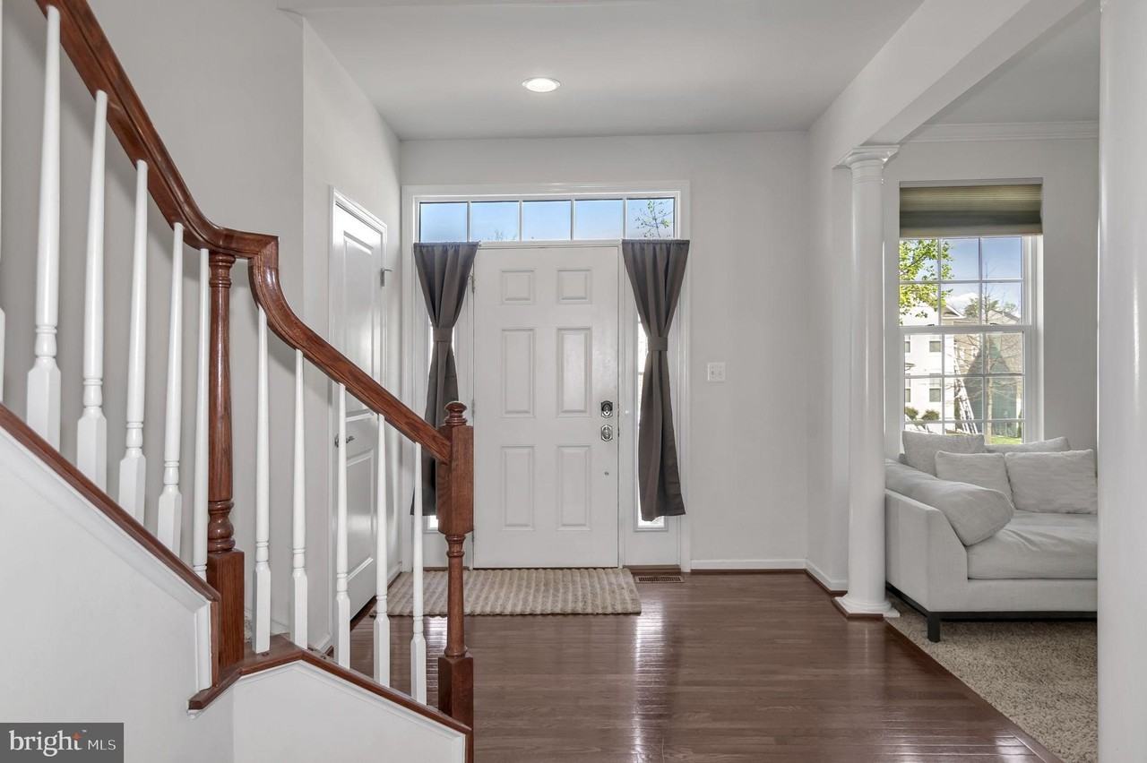 1310 Idlewild Blvd - Photo 3 of 50