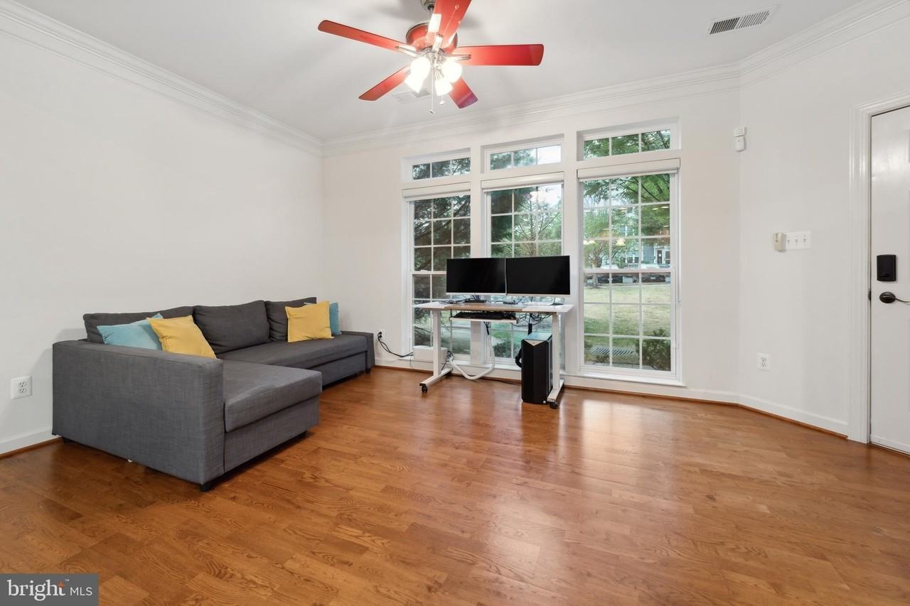 5722 Callcott Way - Photo 3 of 35