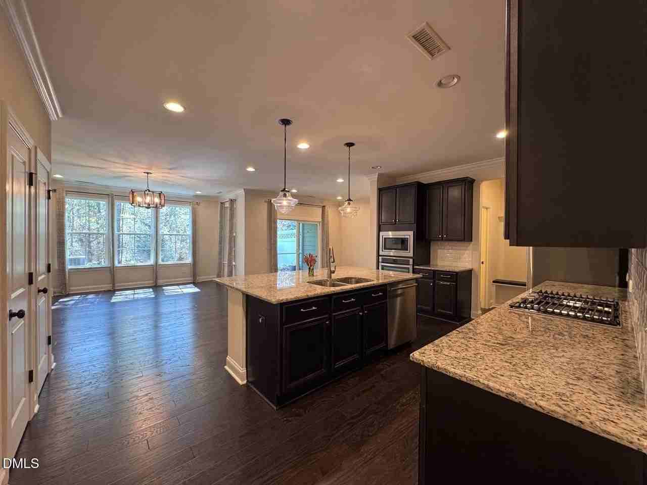 518 Cedar Ridge Rd - Photo 6 of 35