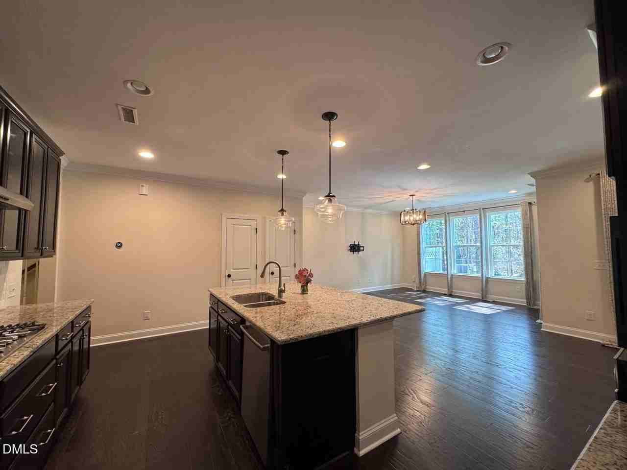 518 Cedar Ridge Rd - Photo 7 of 35