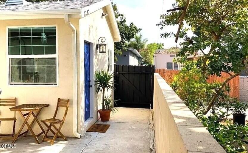 3332 Thorpe Ave - Photo 2 of 20