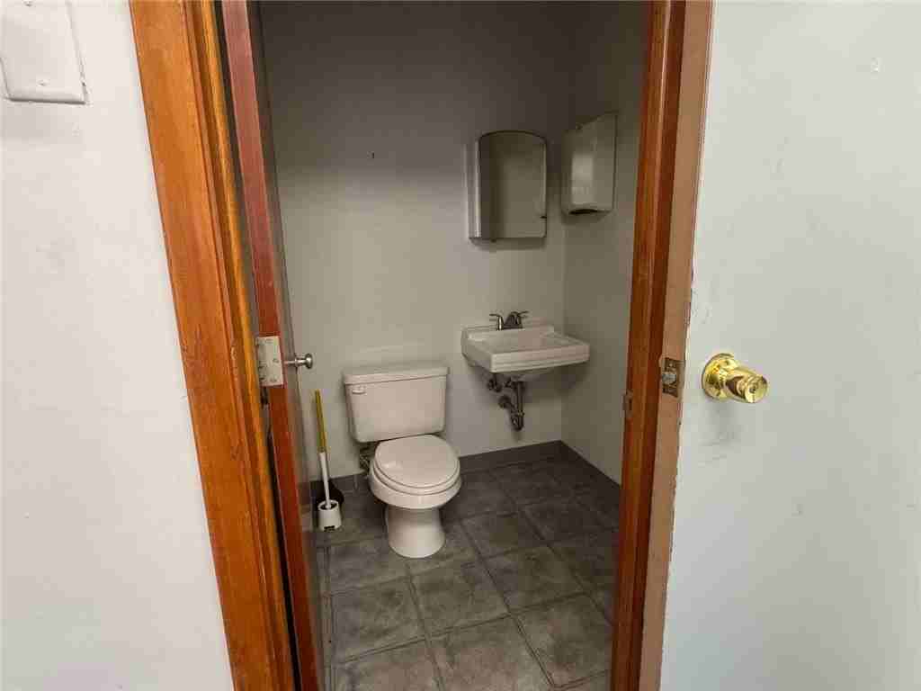 4101 Brownsville Rd - Photo 5 of 6