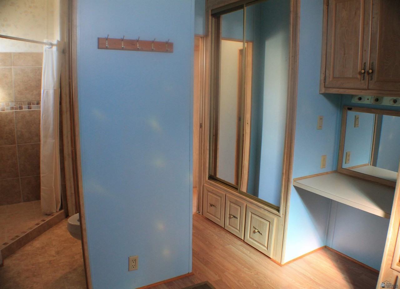 10349 E 28th Ln - Photo 3 of 17