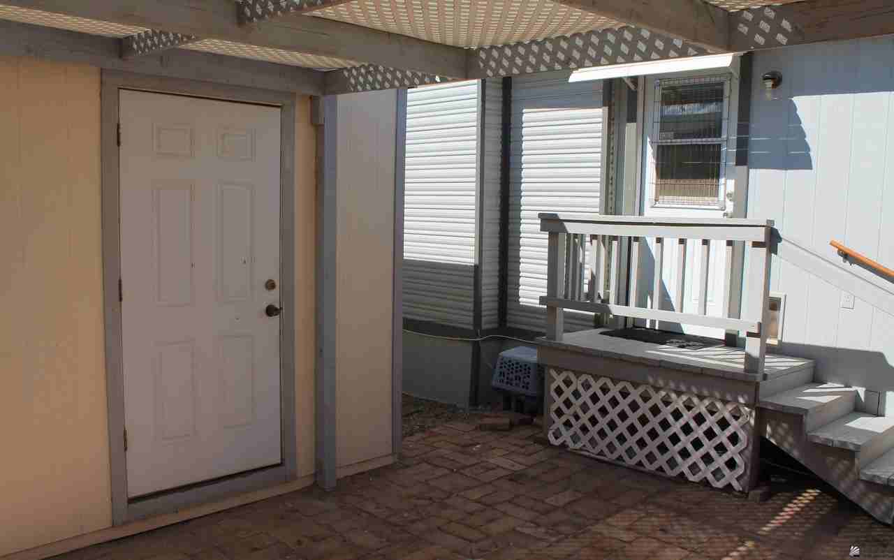 10349 E 28th Ln - Photo 4 of 17