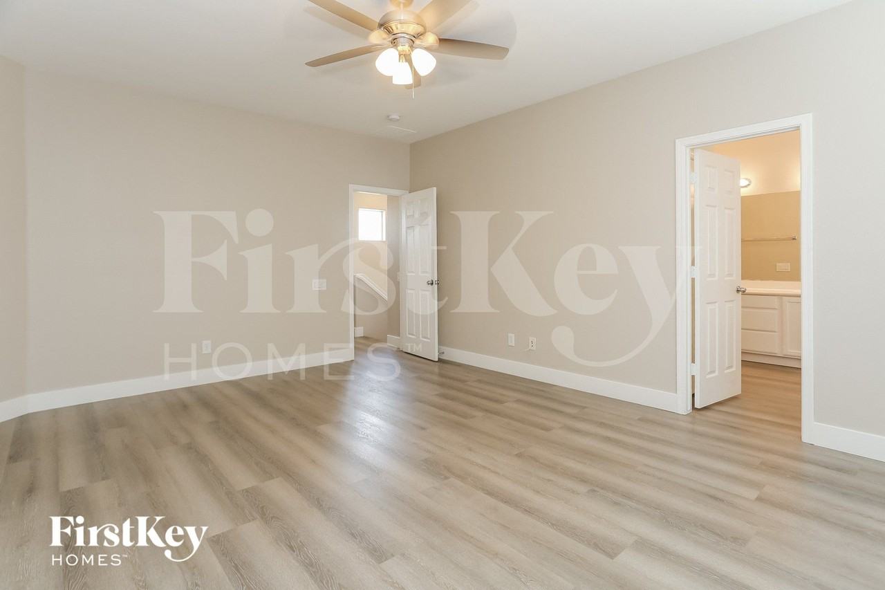 6834 Dovecote Ave - Photo 6 of 15