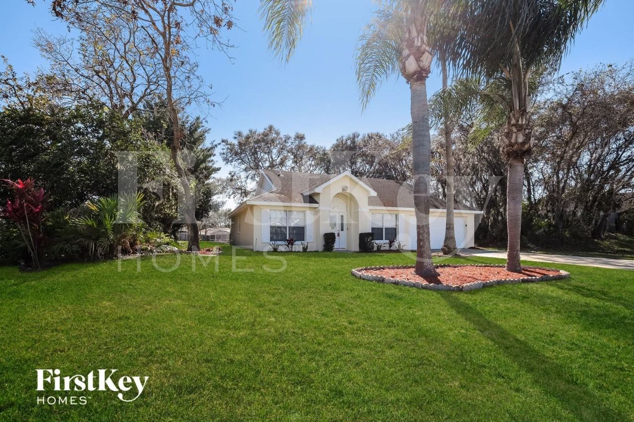 429 Hanging Moss Rd - Photo 2 of 15