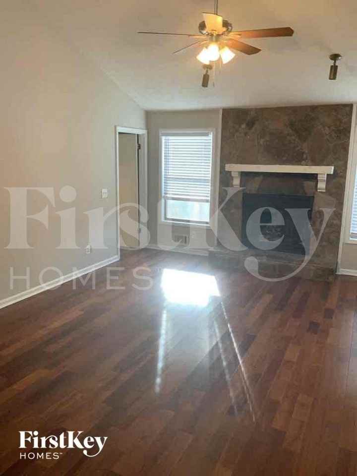 4315 Cary Dr - Photo 4 of 18