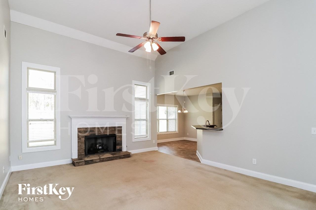 52 Sweetwater Bridge Cir - Photo 2 of 14