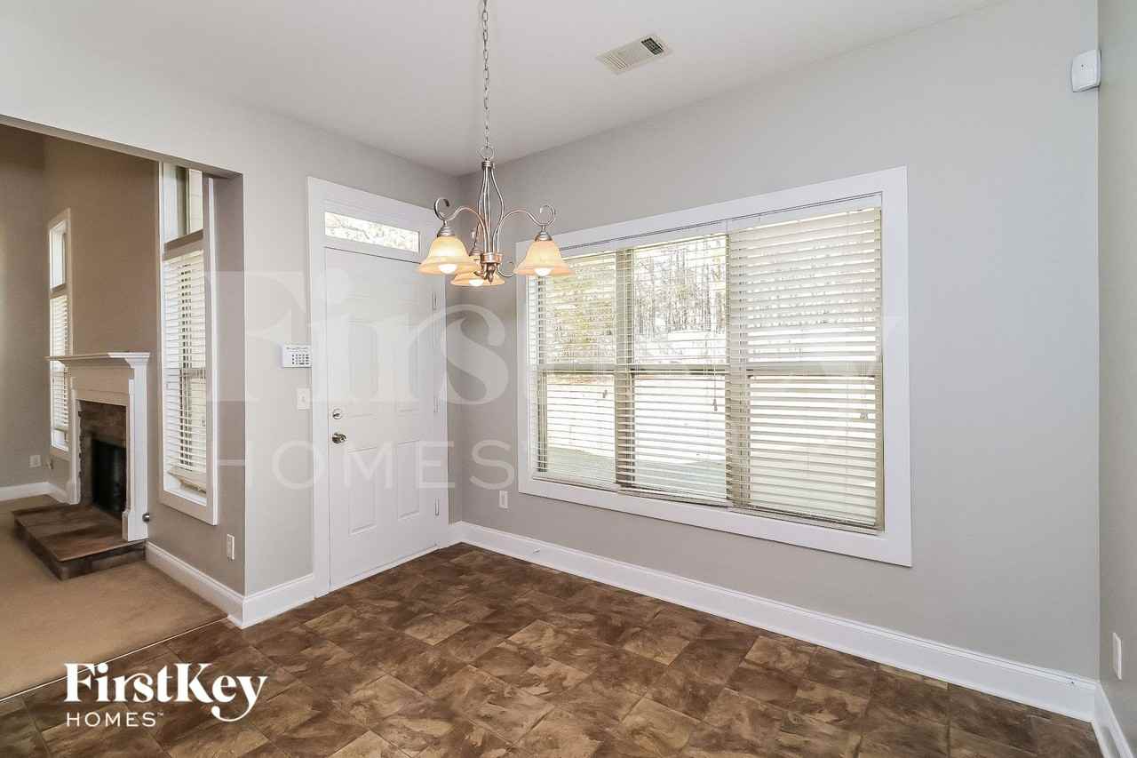 52 Sweetwater Bridge Cir - Photo 4 of 14