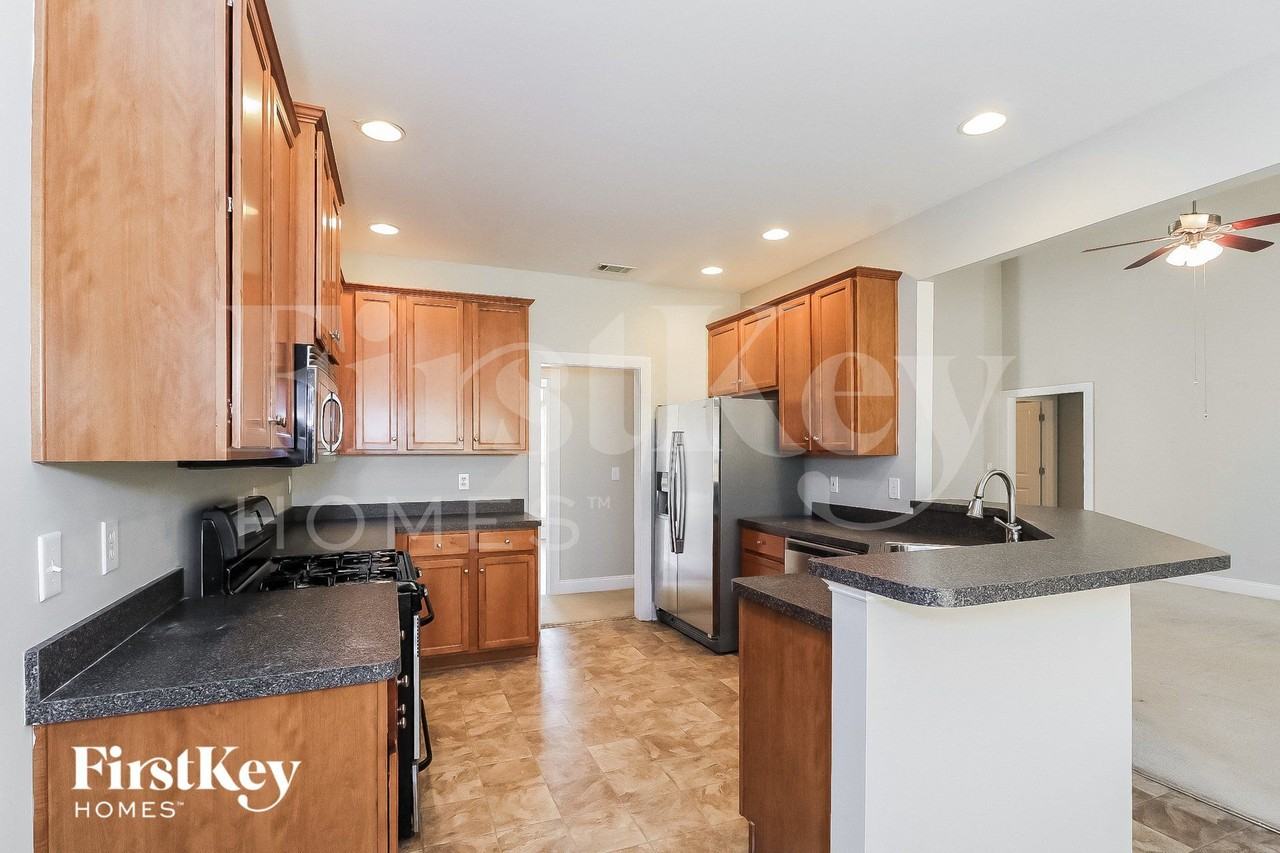 52 Sweetwater Bridge Cir - Photo 5 of 14