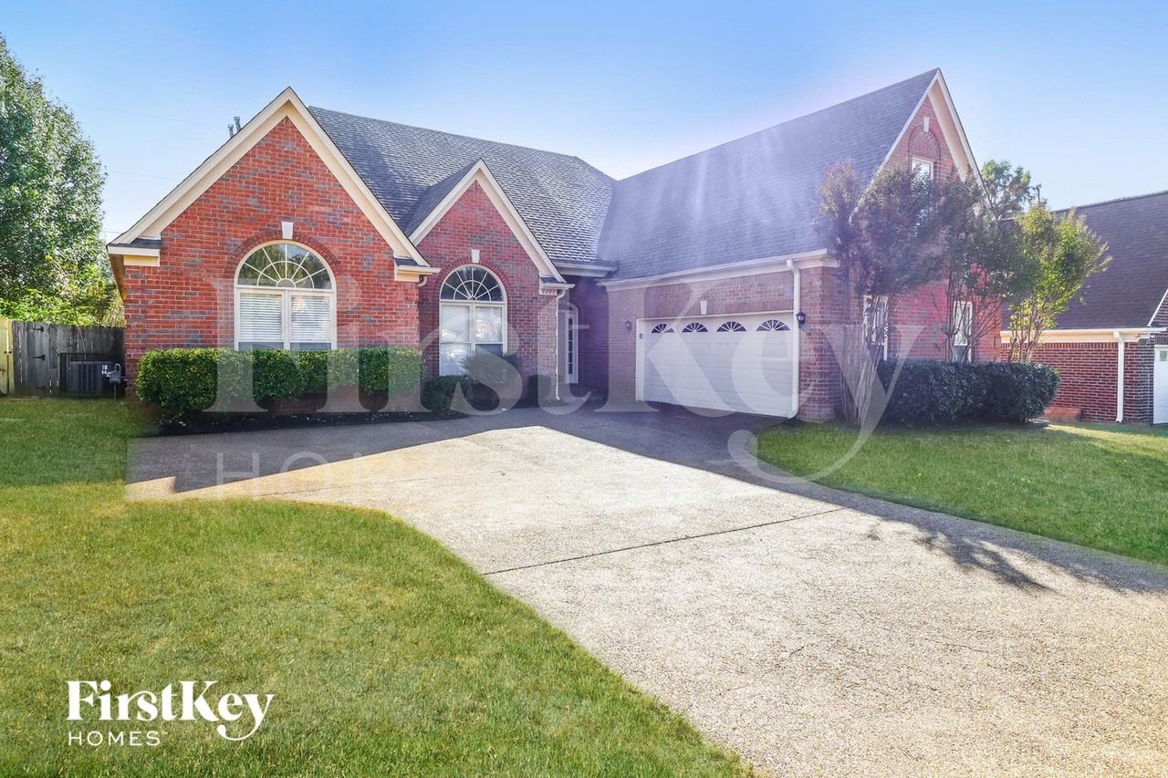 9297 Sarsen Dr - Photo 2 of 15