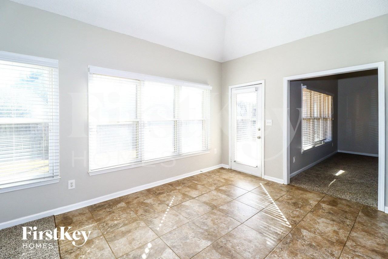 9297 Sarsen Dr - Photo 3 of 15