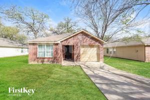 featured image of 8331 Lake Anna Dr