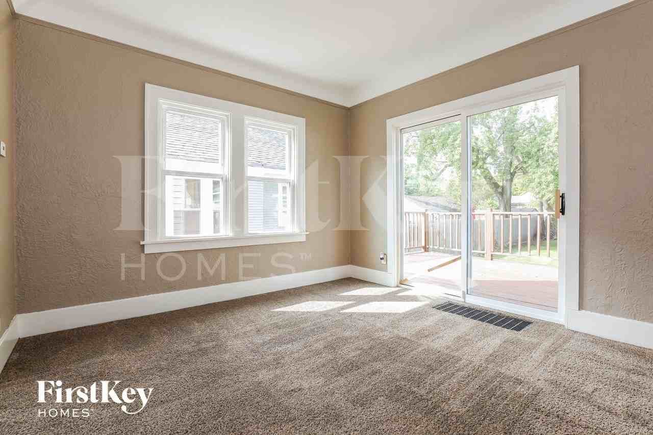 754 North Ave - Photo 7 of 14