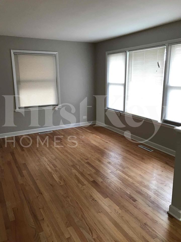 723 Manchester Ave - Photo 3 of 29