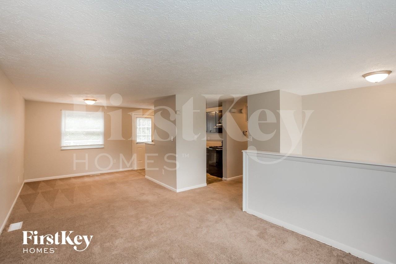 5729 Ensenada Ave - Photo 4 of 15