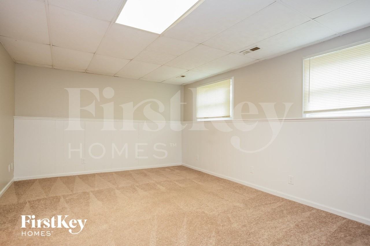 5729 Ensenada Ave - Photo 6 of 15