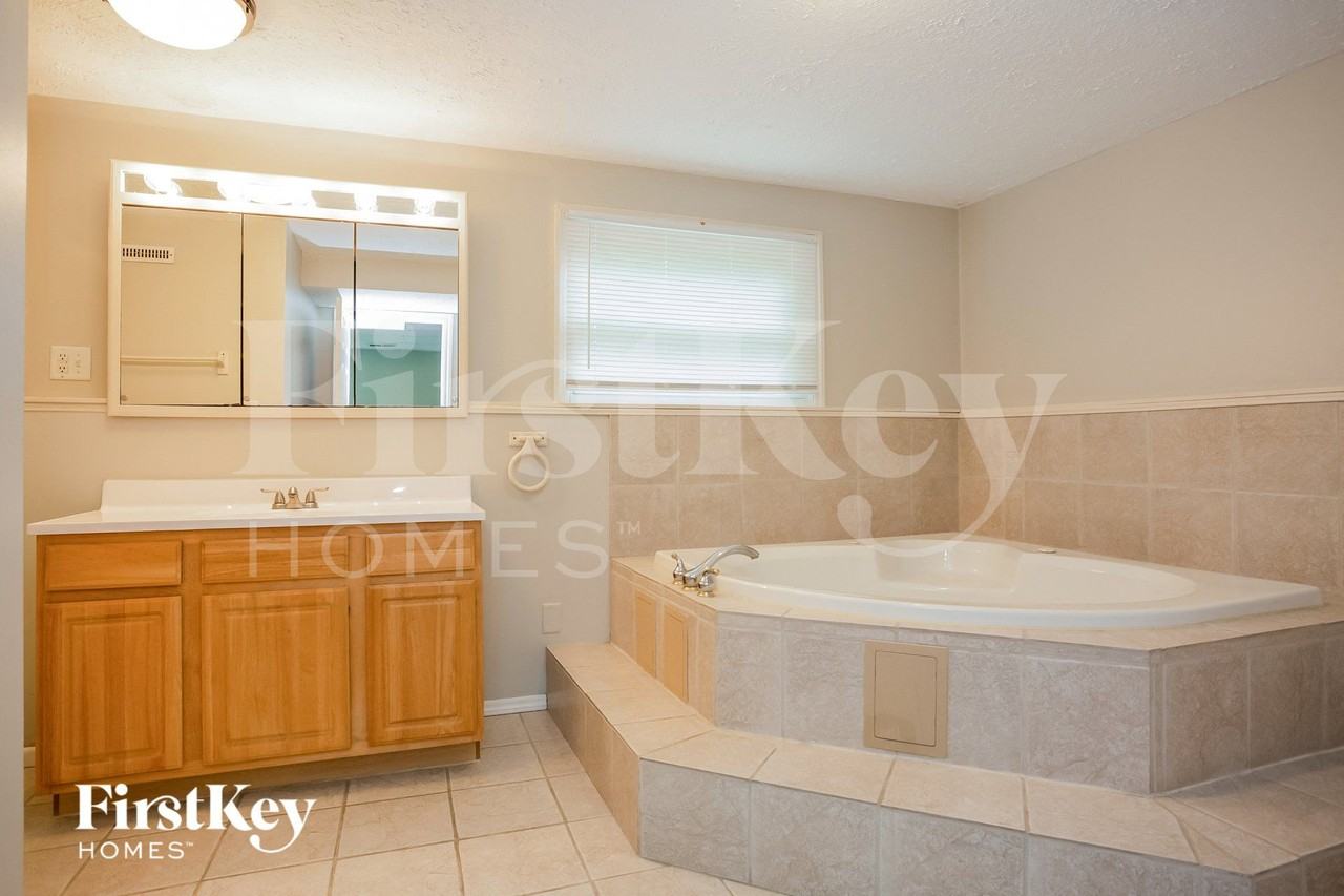 5729 Ensenada Ave - Photo 7 of 15