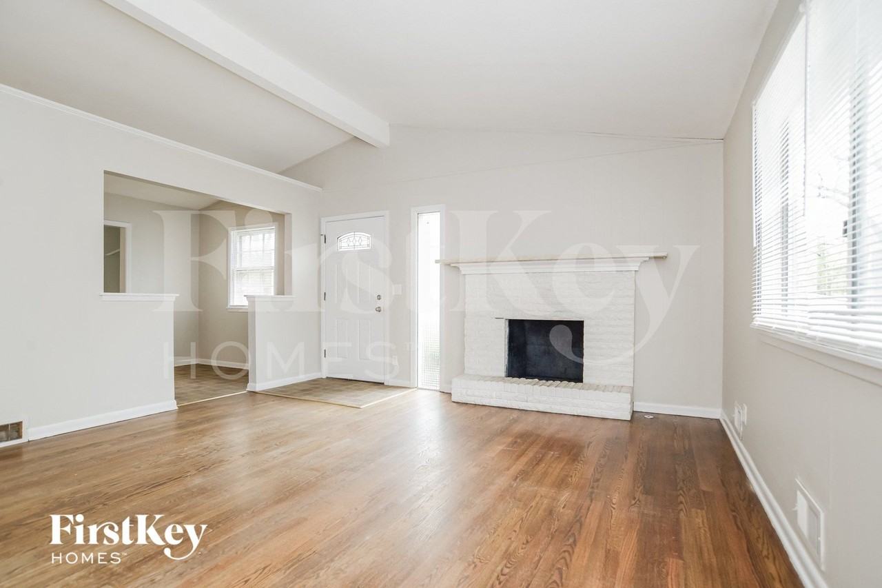 5106 S Grand Ave - Photo 4 of 15