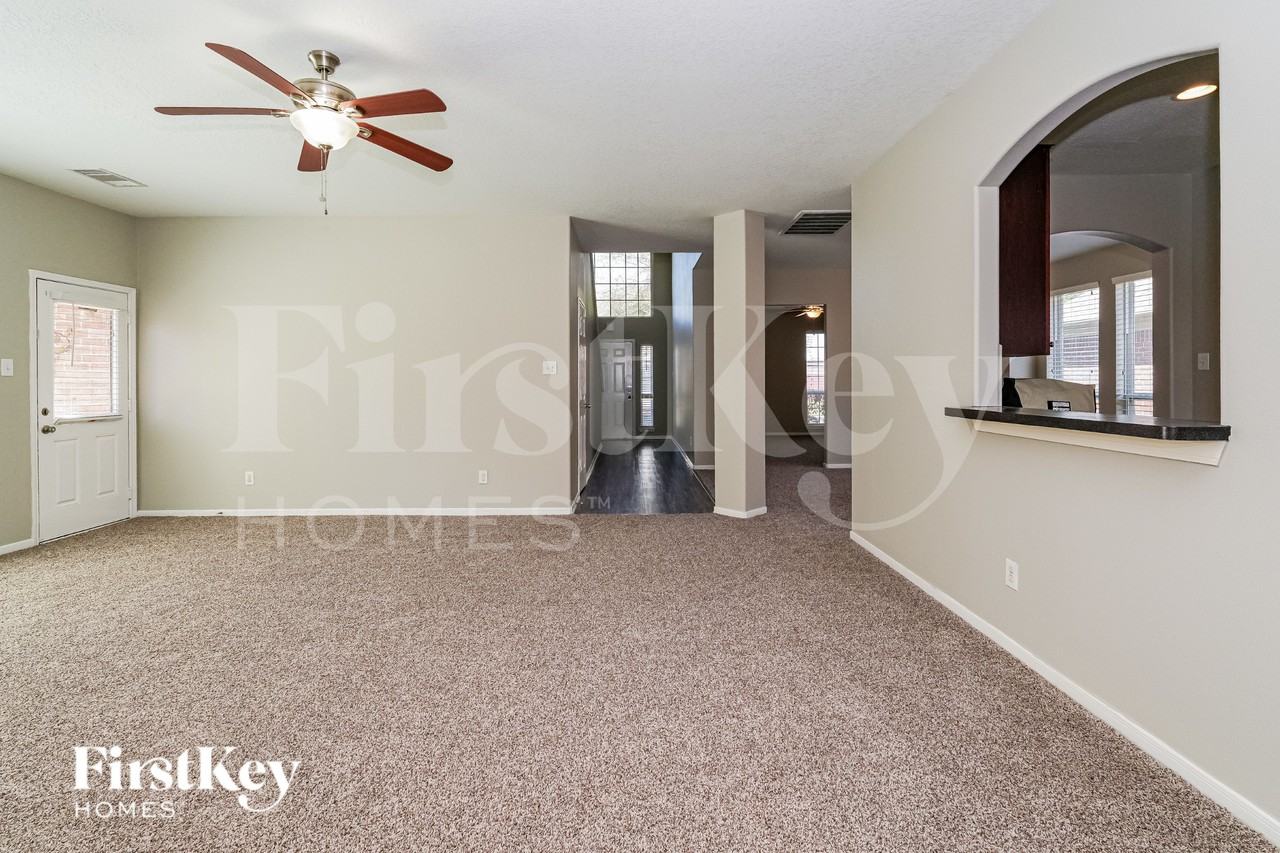 4162 Wells Mark Dr - Photo 5 of 19