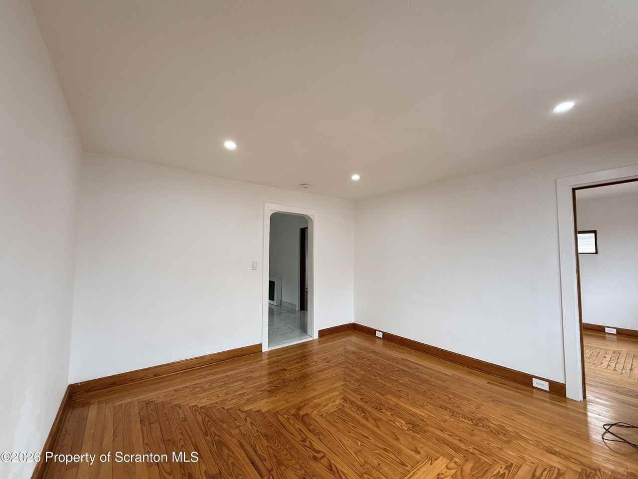 1717 Clay Ave Unit 2 - Photo 4 of 5