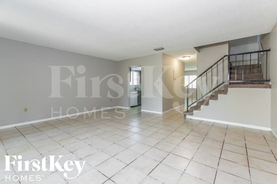 4005 Mount Sterling Ave - Photo 6 of 15