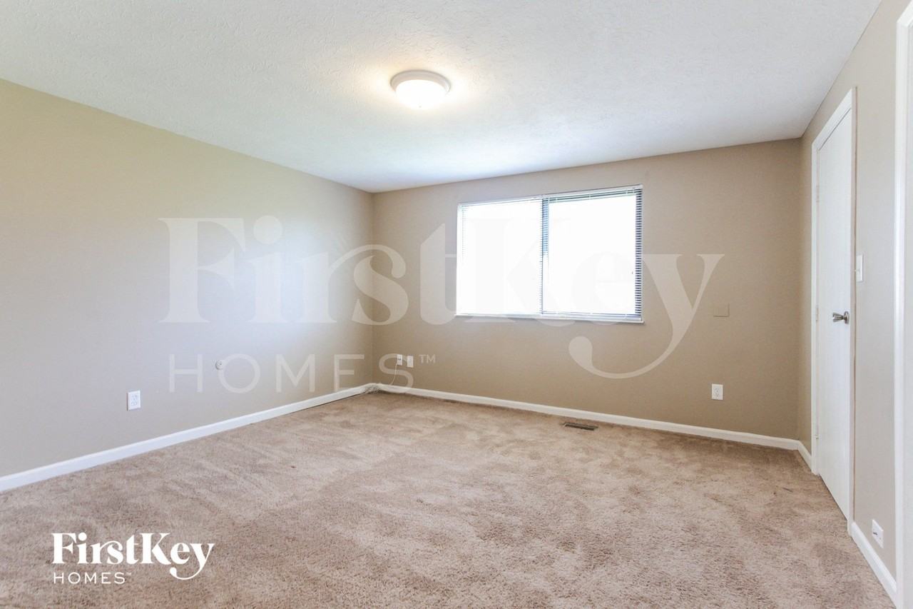 3735 Valley Lake Dr - Photo 6 of 14