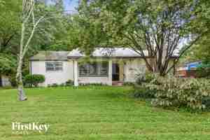 featured image of 3303 Canterbury St