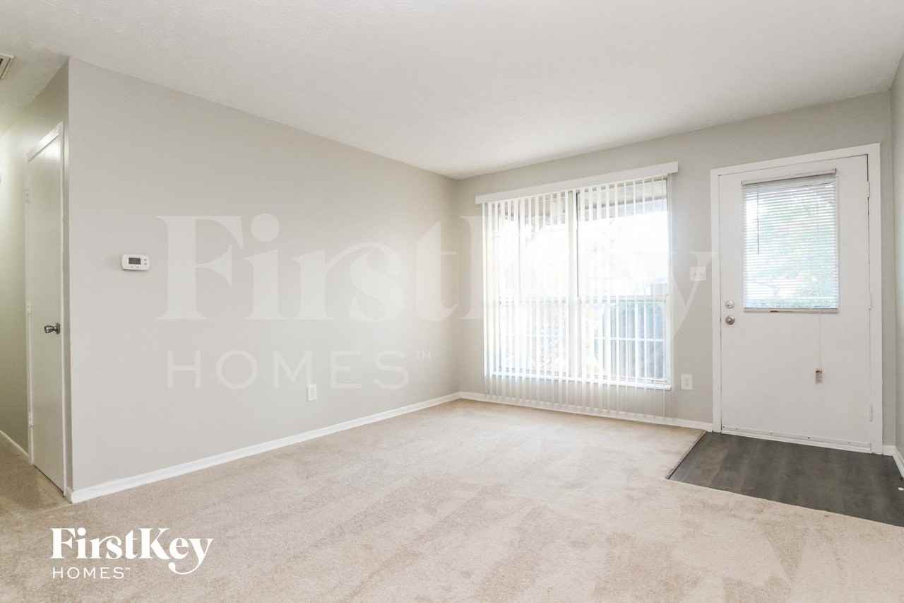 3243 Eastbrooke Ct - Photo 2 of 15