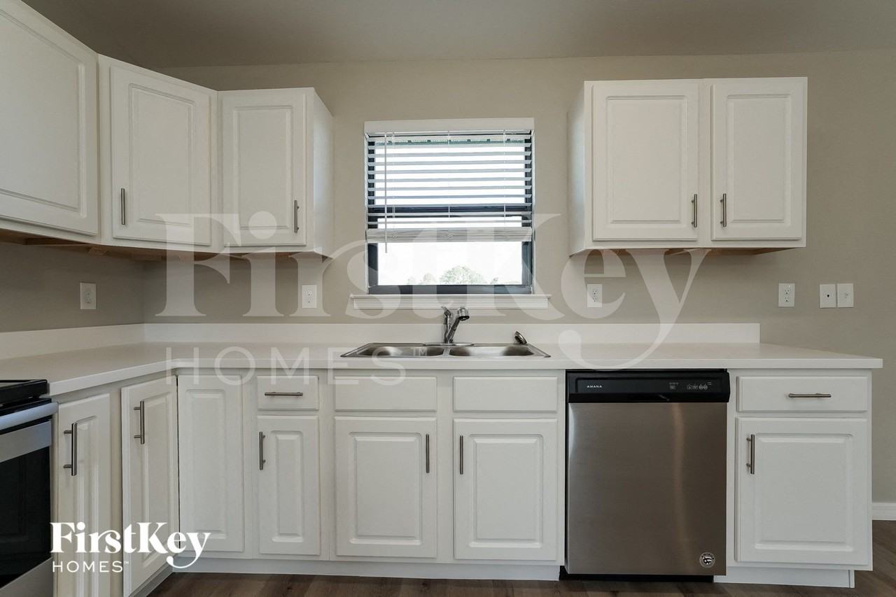 3008 25th St Sw - Photo 6 of 15