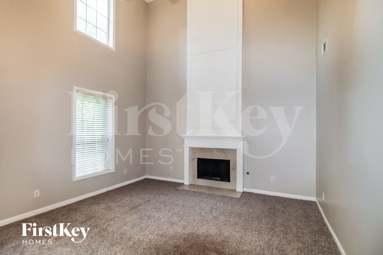 2775 Haynes Club Cir - Photo 2 of 16