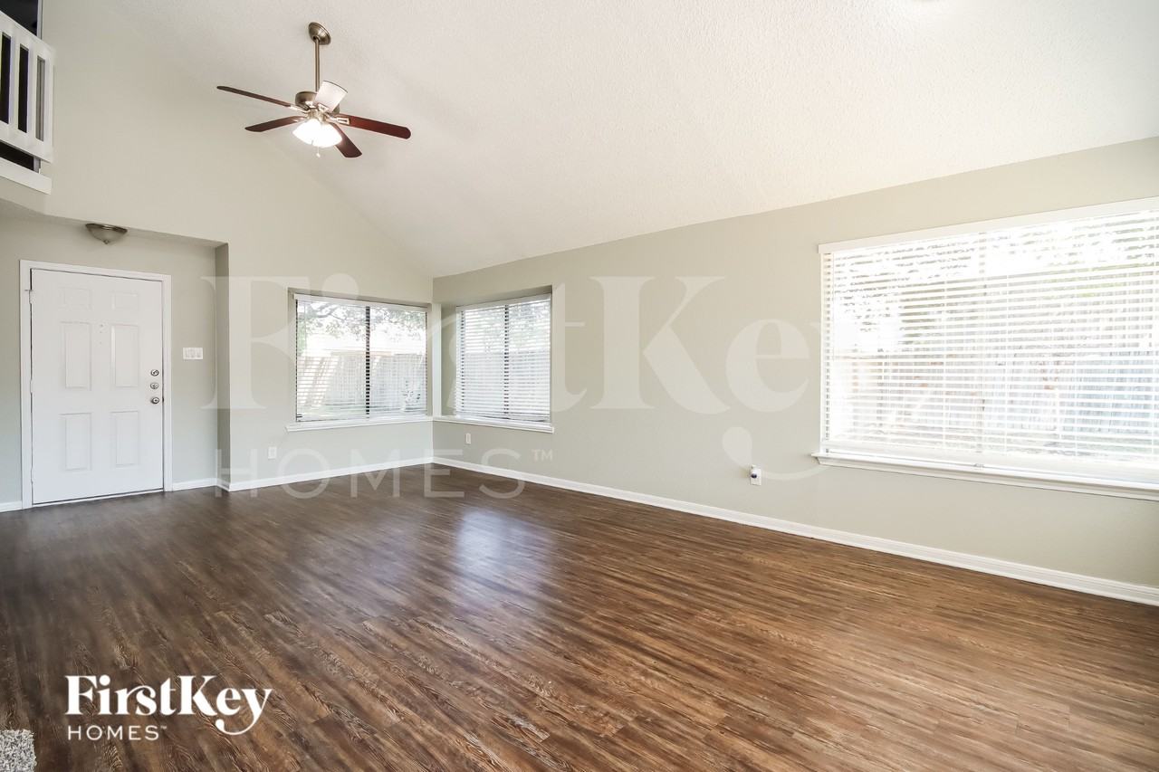 2503 Silver Trumpet Dr - Photo 5 of 15