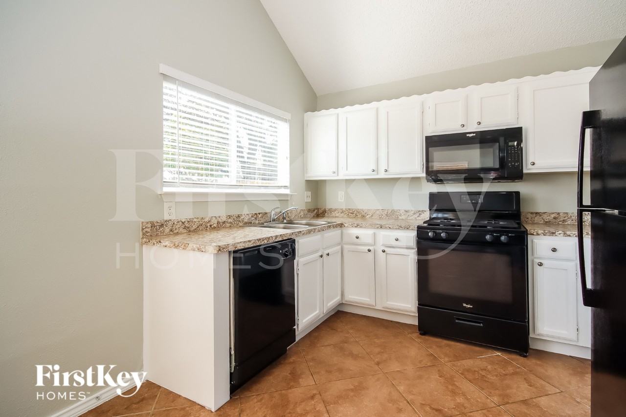 2503 Silver Trumpet Dr - Photo 7 of 15