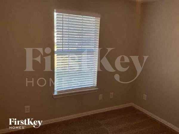 1607 Coleman St - Photo 6 of 12