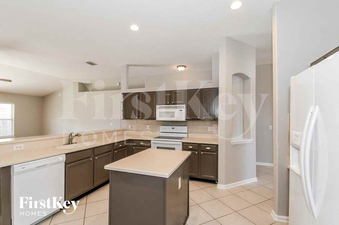 12880 Kelsey Island Dr - Photo 6 of 15