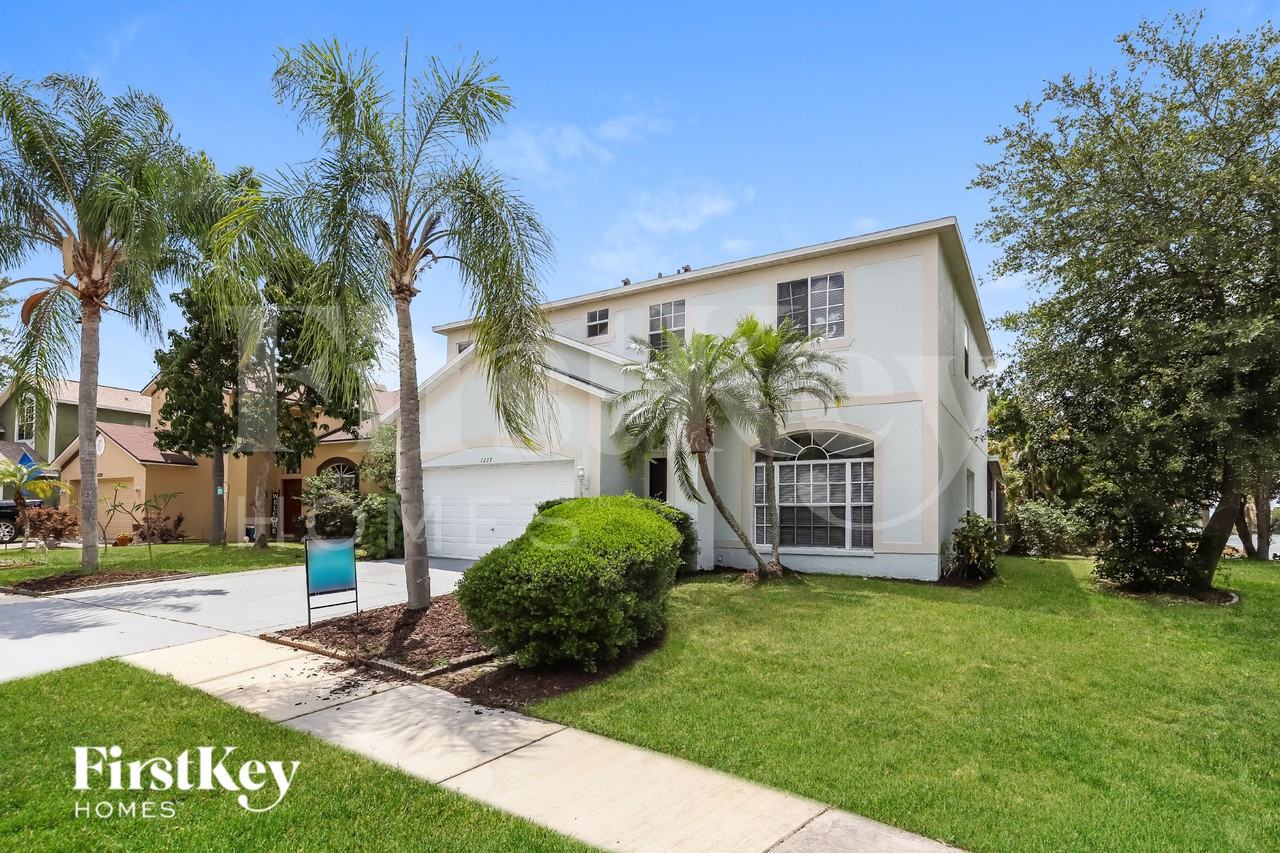 1227 Alpine Lake Dr - Photo 2 of 16