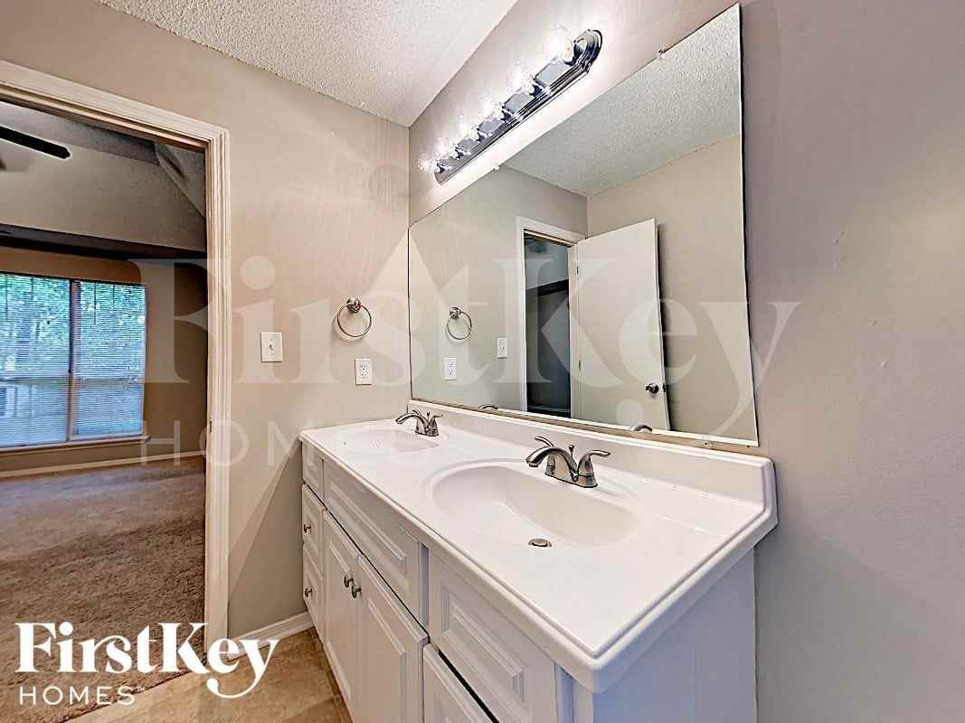 1199 Paddocks Way - Photo 7 of 13