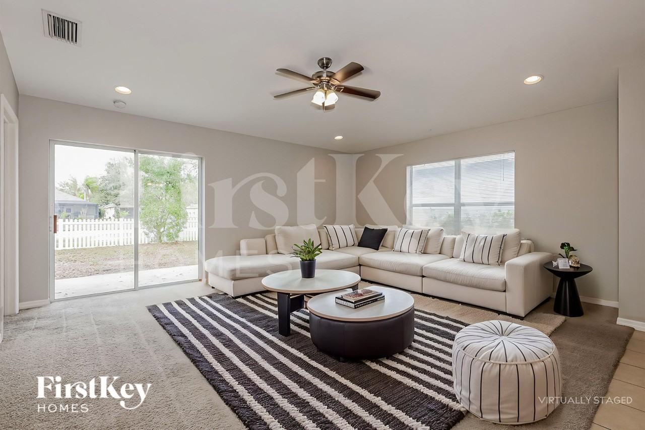 11412 Flora Springs Dr - Photo 4 of 19