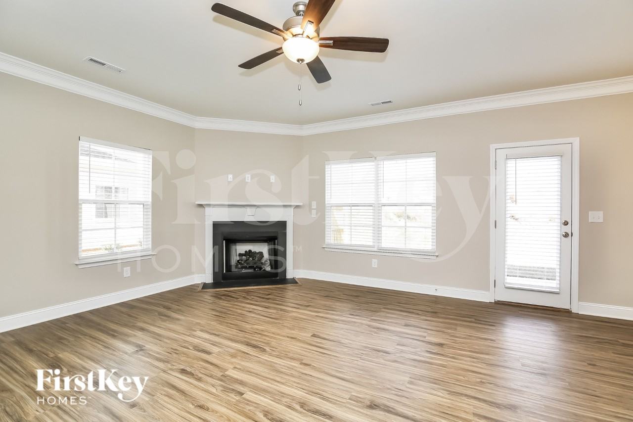 2944 Flat Rock Dr - Photo 3 of 19