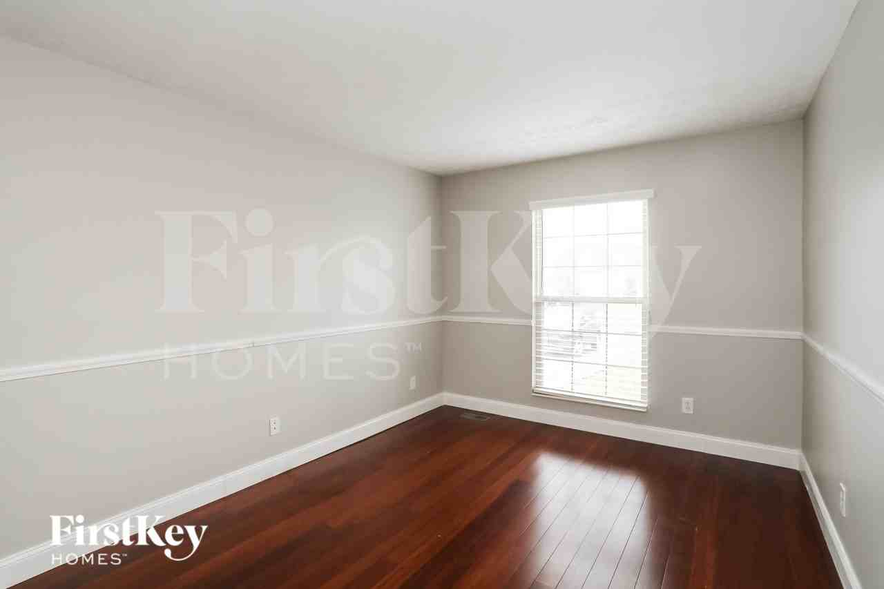 6074 Weber Oaks Dr - Photo 7 of 19