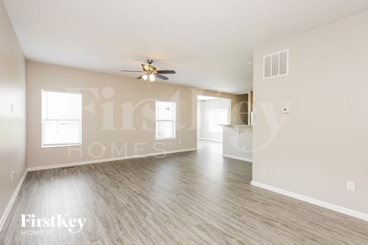 3031 Yellowtail Ter - Photo 3 of 19