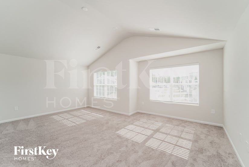 8421 Deerwood Rd - Photo 7 of 16