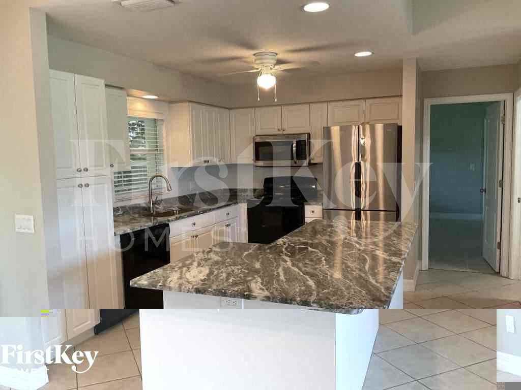 314 Se 15th St - Photo 6 of 15