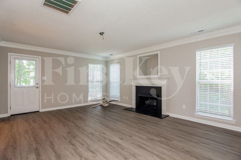 1868 Colin Creek Ln - Photo 2 of 15