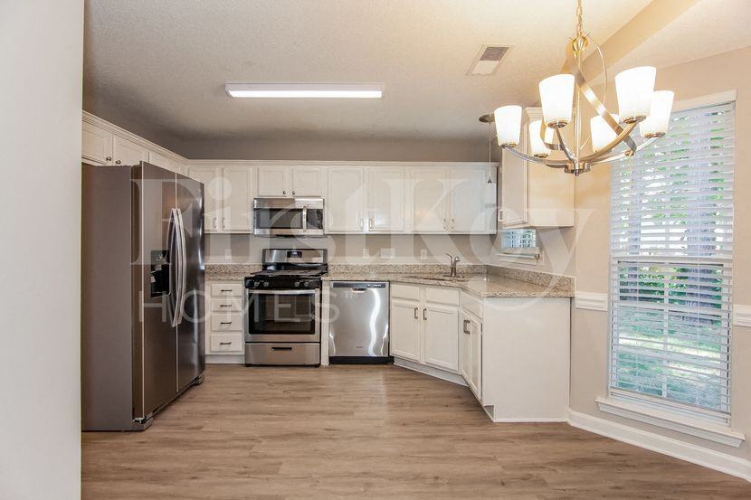 1868 Colin Creek Ln - Photo 5 of 15