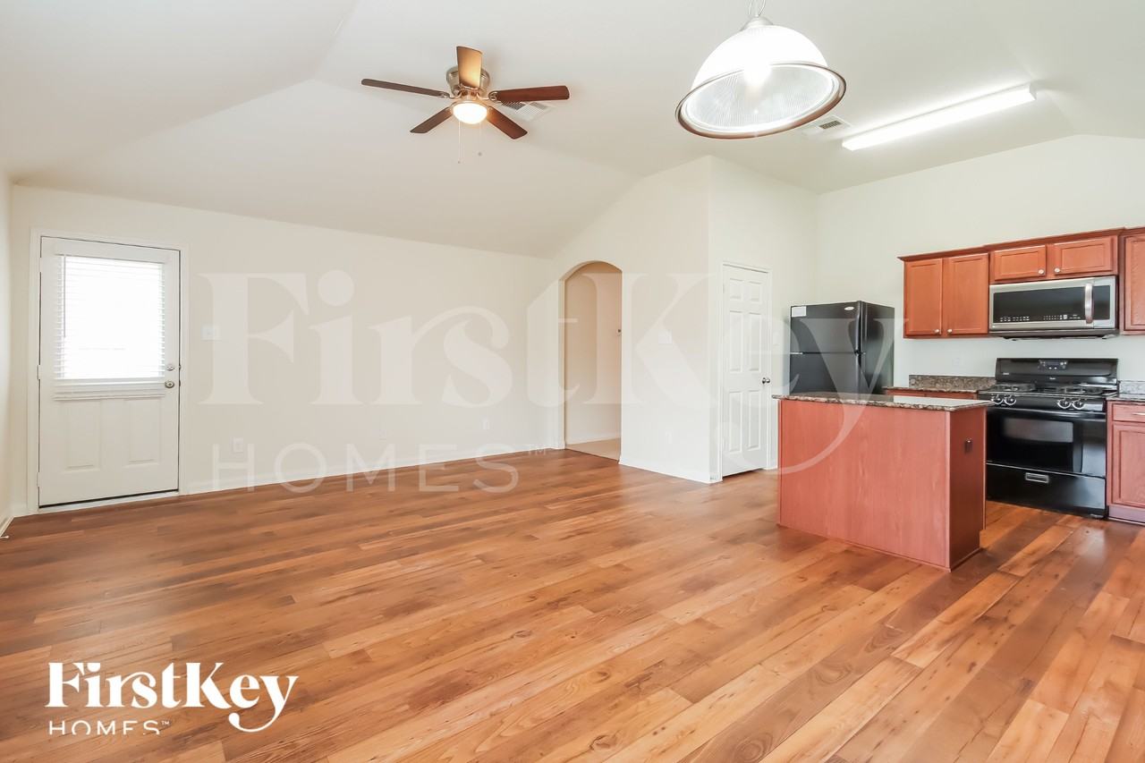 9846 Onyx Trail Dr - Photo 5 of 15